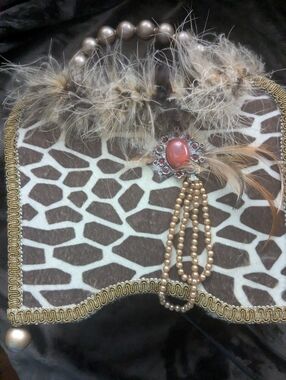 Beaded Handle Faux Fur Giraffe Print Lamp - Brown